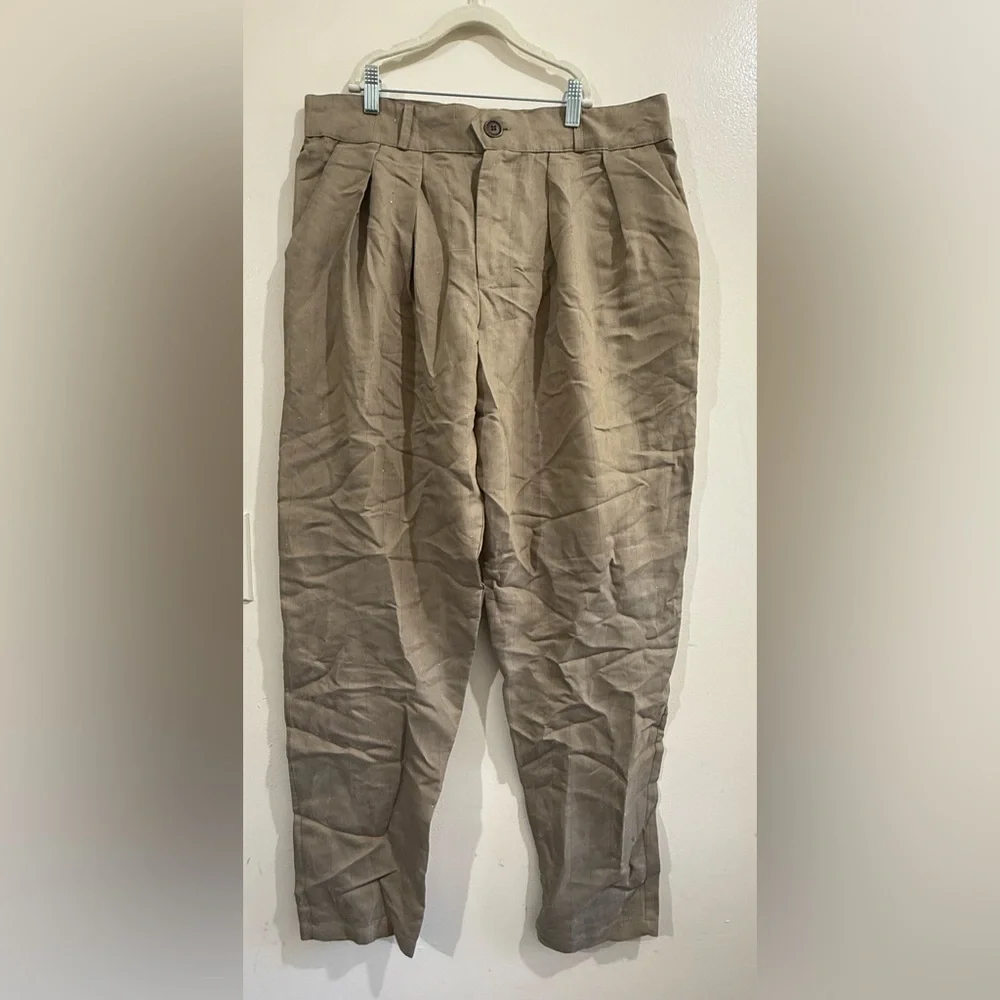 DÁNTE Classic Tan Pleated Chinos for Men